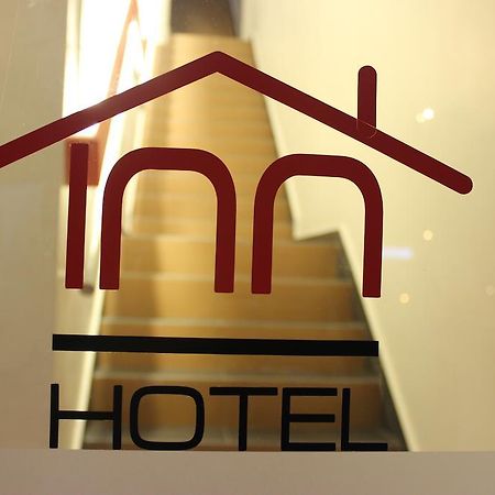 Inn Hotel Teluk Intan Buitenkant foto