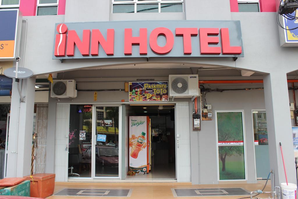 Inn Hotel Teluk Intan Buitenkant foto